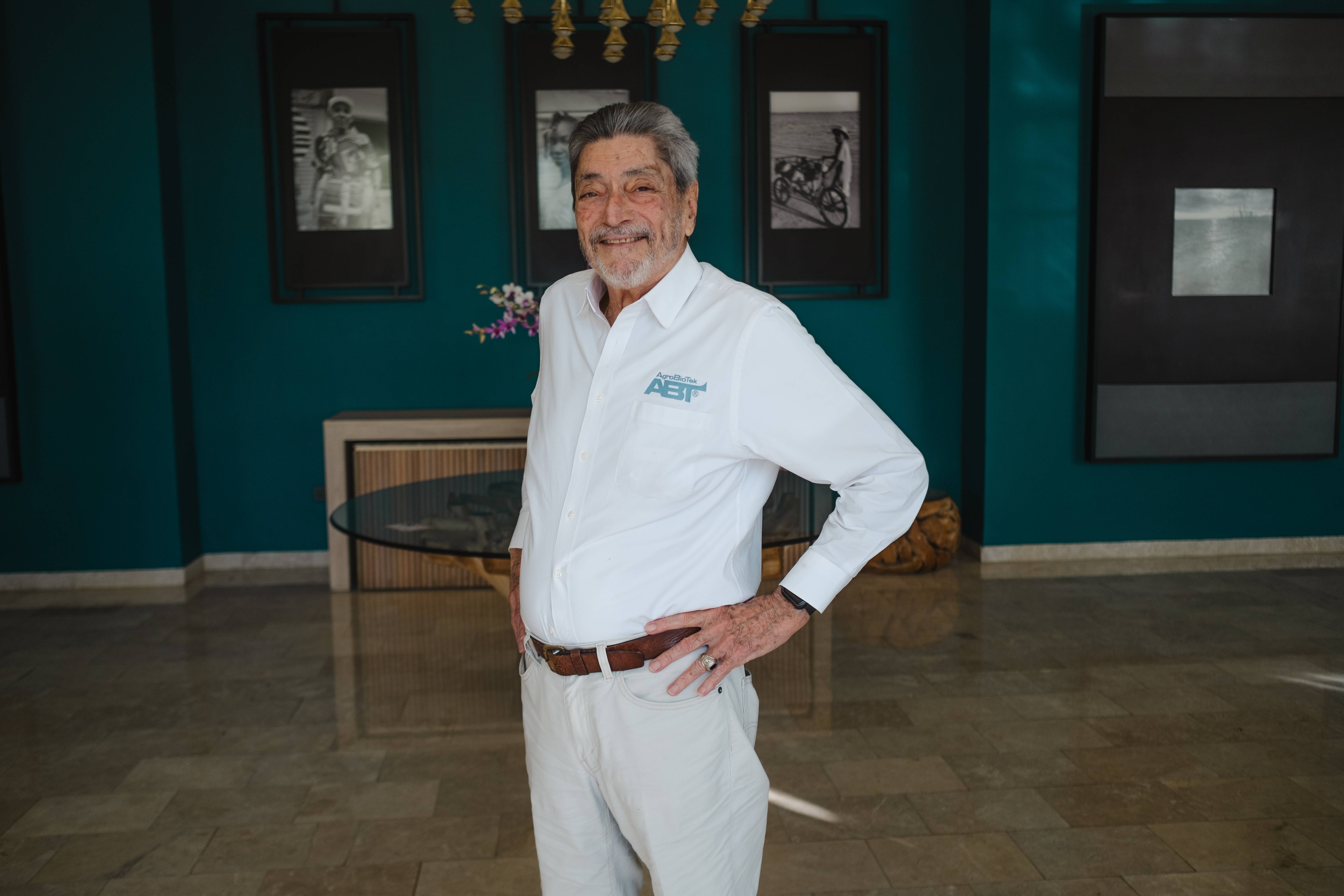 DR. HUMBERTO COSENZA